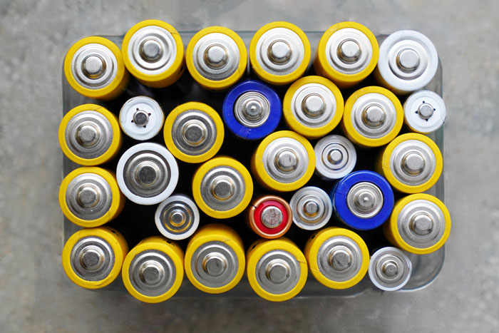 collecting used alkaline batteries for recycling